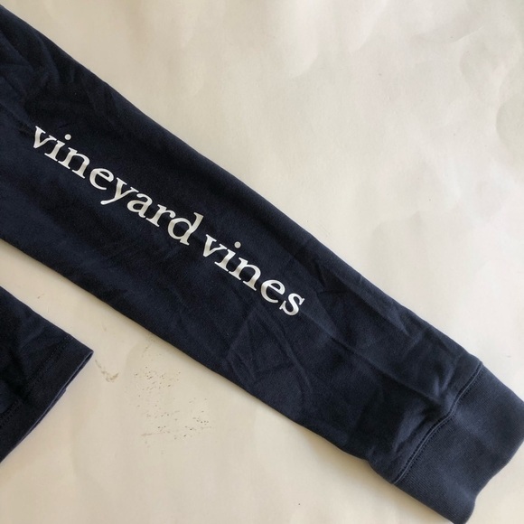 Vineyard Vines Kids Football Whale Spell Out Logo Long Sleeve Pocket Graphic Tee - Picture 11 of 11